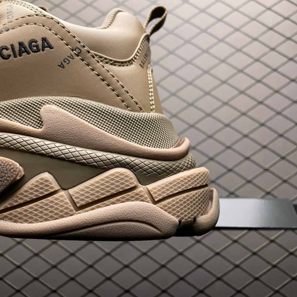 💗💗Balenciaga Sneakers men’s - Picture 4 of 9